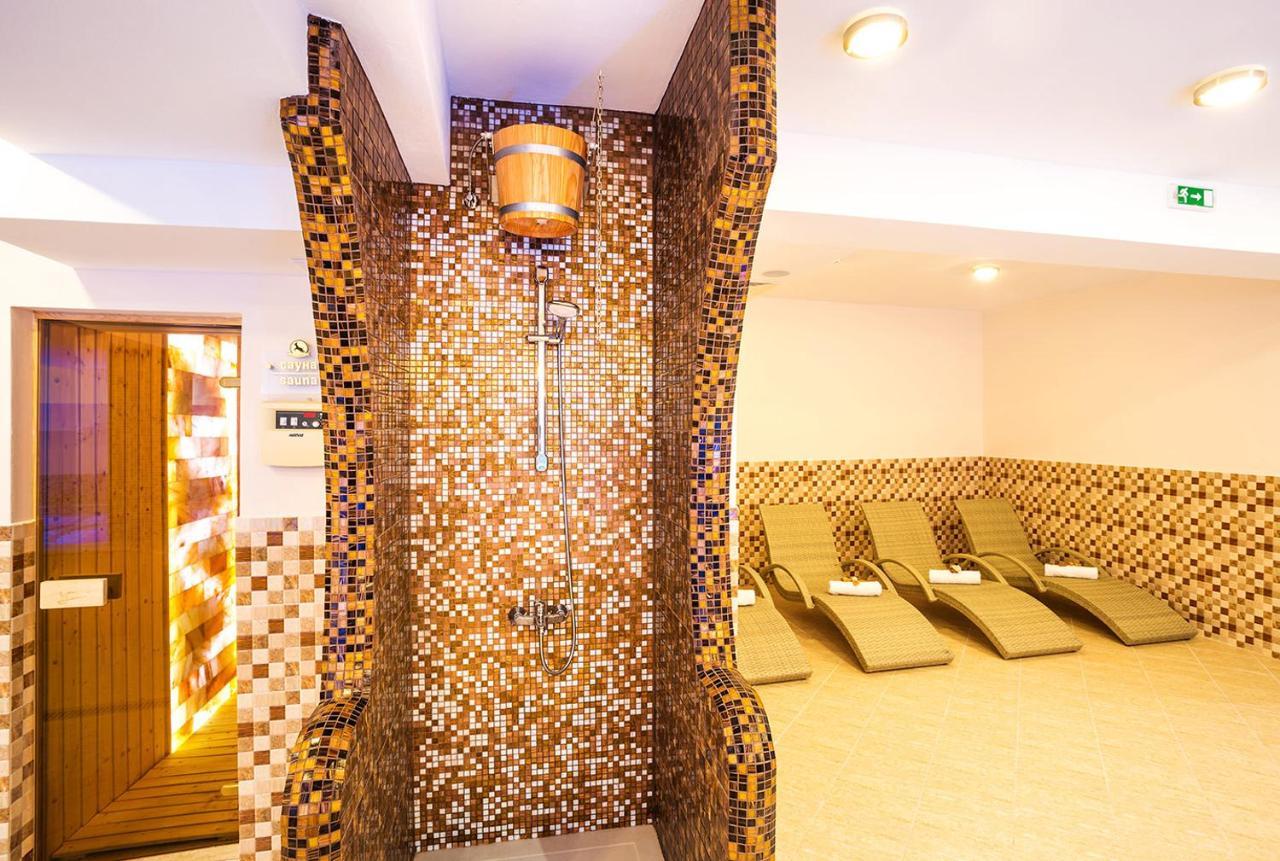 Family Hotel Romantika Velingrad Exterior photo