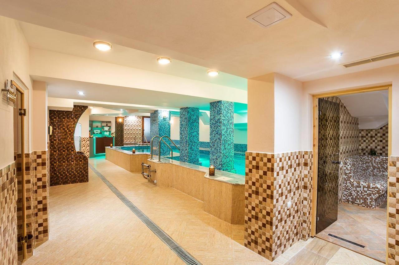 Family Hotel Romantika Velingrad Exterior photo
