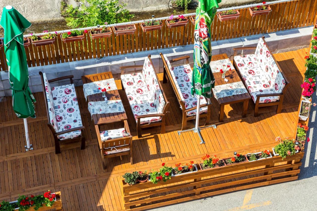 Family Hotel Romantika Velingrad Exterior photo
